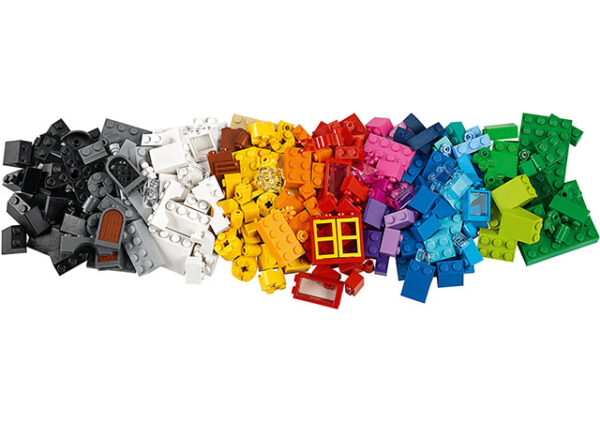 foto dei pezzi che sono contenuti all'interno della confezione lego classic 11008
