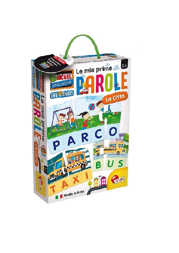 immagine della scatola di vendita. Sulla scatola ci sono le immagini delle tessere da assemblare per formare le prime parole. Gioco educativo adatto dai tre anni di età